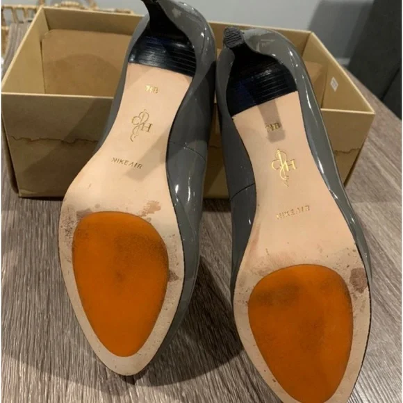 Cole Haan Chelsea Pump heels - Picture 7 of 7